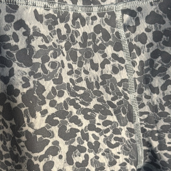 JoyLab Charcoal Animal Print Leggings - Picture 3 of 5